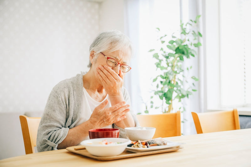 高齢者の誤嚥性肺炎を防ぐ食事のポイント