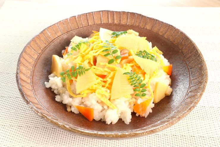 介護食で春を楽しもう！筍ちらし寿司レシピ　