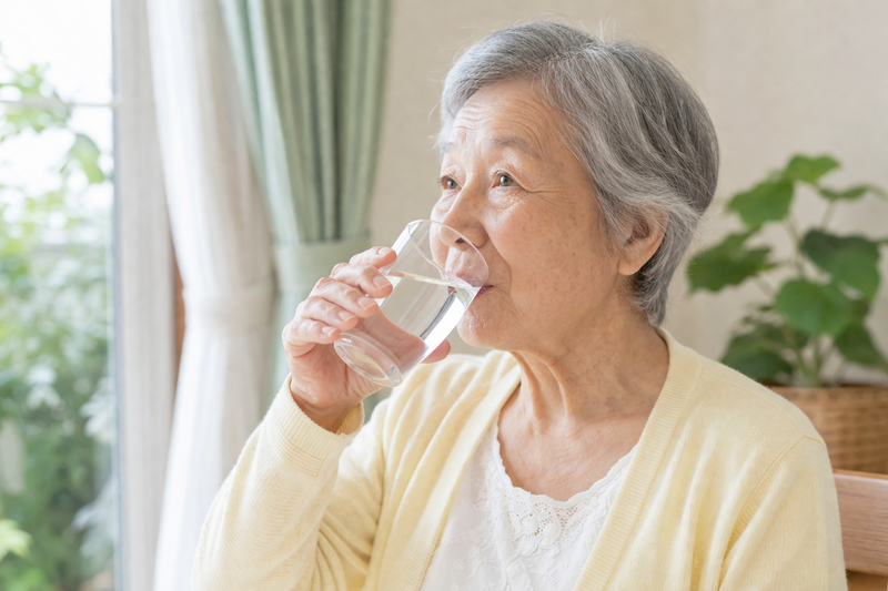 要注意！高齢者に多い低栄養と脱水症状―原因と対策―