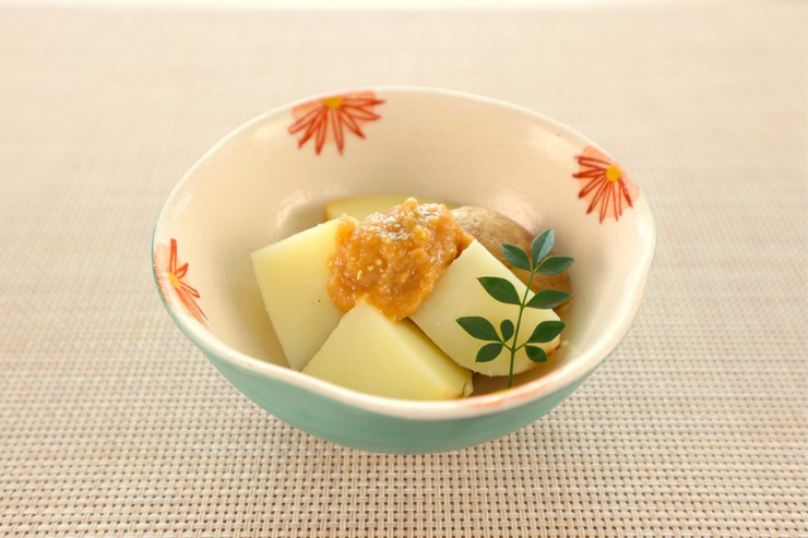 ビタミン豊富！新じゃがの簡単木の芽味噌かけ