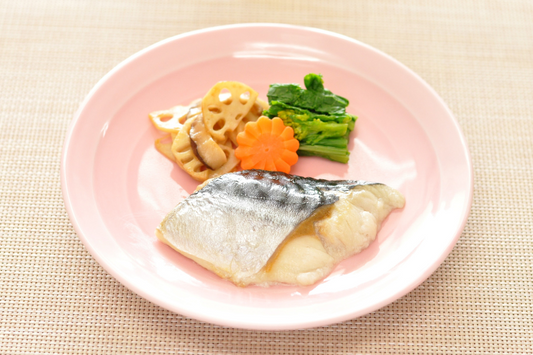 高齢者の健康維持に役立つ秋の旬さば